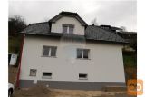 PRENOVLJENA ENODRUŽINSKA HIŠA