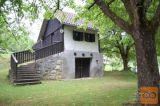Metlika Bušinja vas Samostojna 48,7 m2