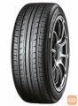 YOKOHAMA BLUEARTH ES32 215/60R16 99H (dobava 10 dni)